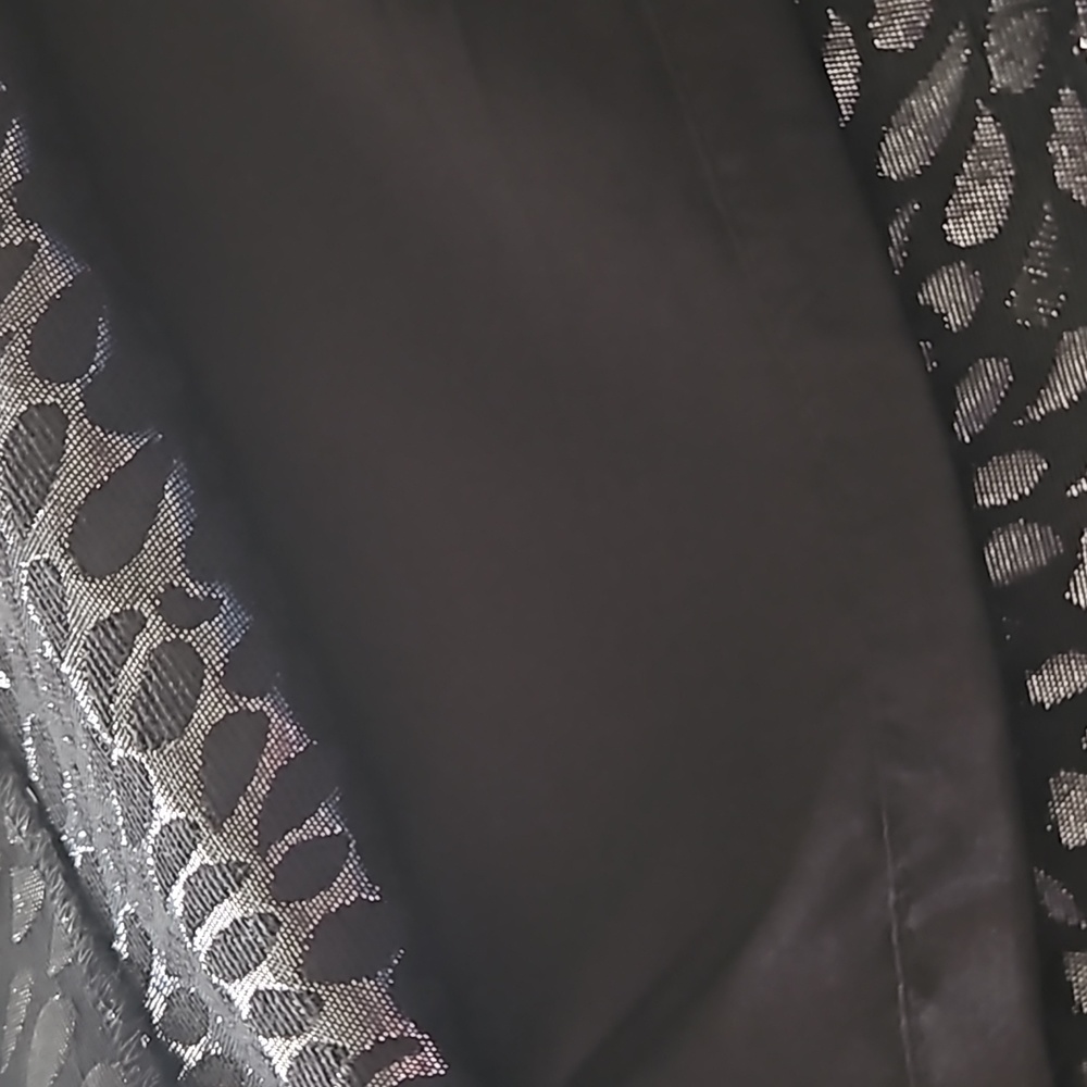 🥳bundle 3 For $15🥳Loft Shiny Floral Firecracker Burst Design Skirt - Picture 6 of 6